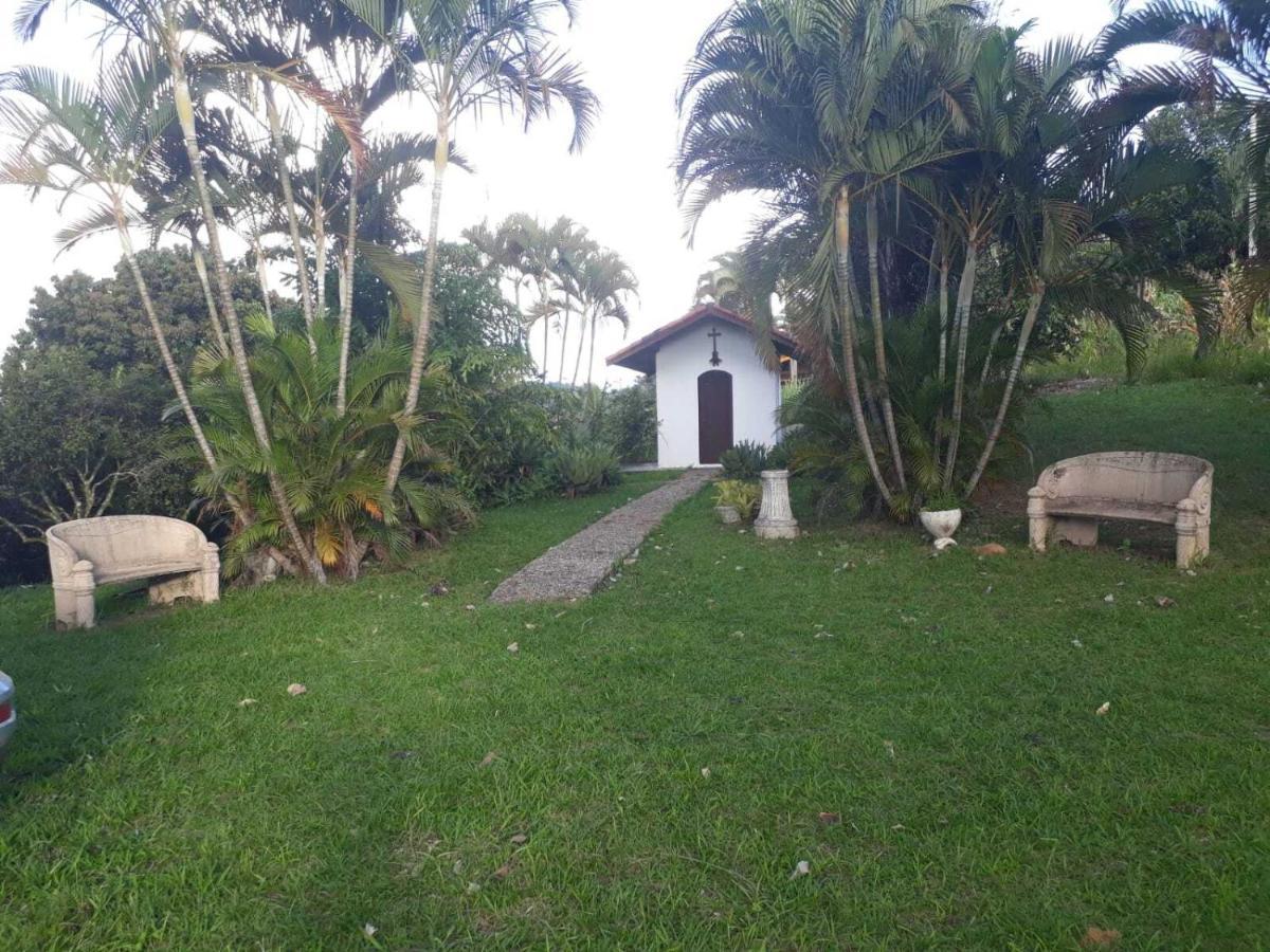 Maravilhoso Sitio Na Beira Da Represa Villa Igarata Bagian luar foto