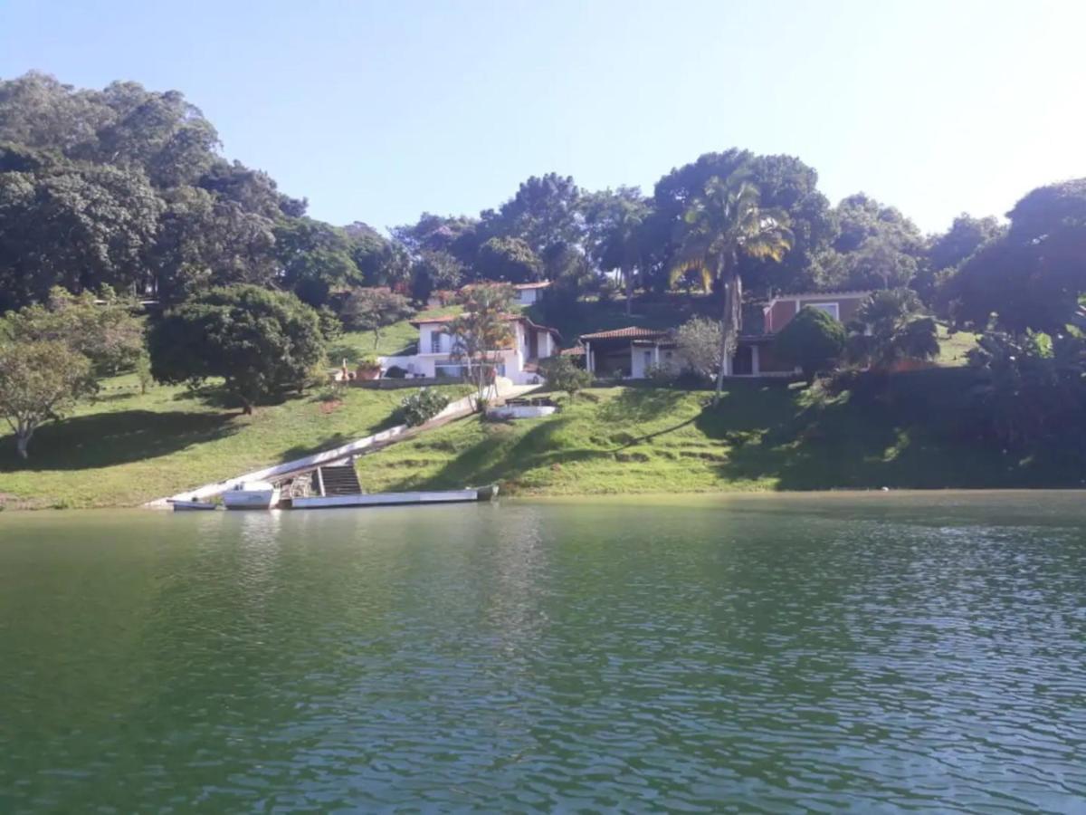 Maravilhoso Sitio Na Beira Da Represa Villa Igarata Bagian luar foto